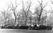 1942 Fahrzeuge und Mannschaft auf dem Pfortenplatz